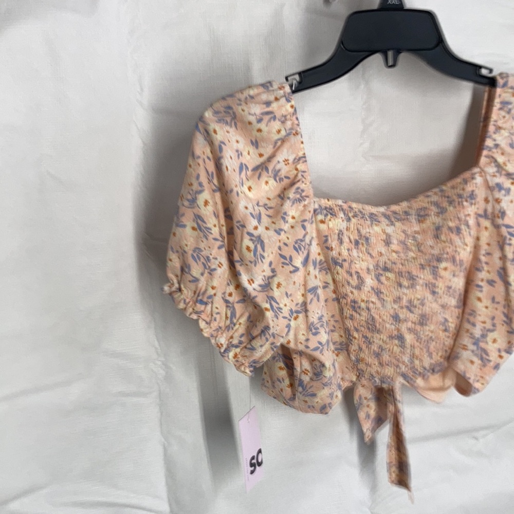 SO top floral print tie front smocked back puff sleeve crop top boho L jrs - Picture 15 of 16